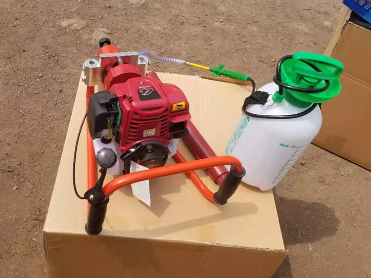 NLQ-45型内燃砼(tóng)枕螺栓鑽(zuàn)取機